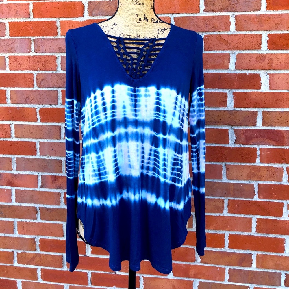 AEO Soft & Sexy Blue Tie Dye Long Sleeve Top